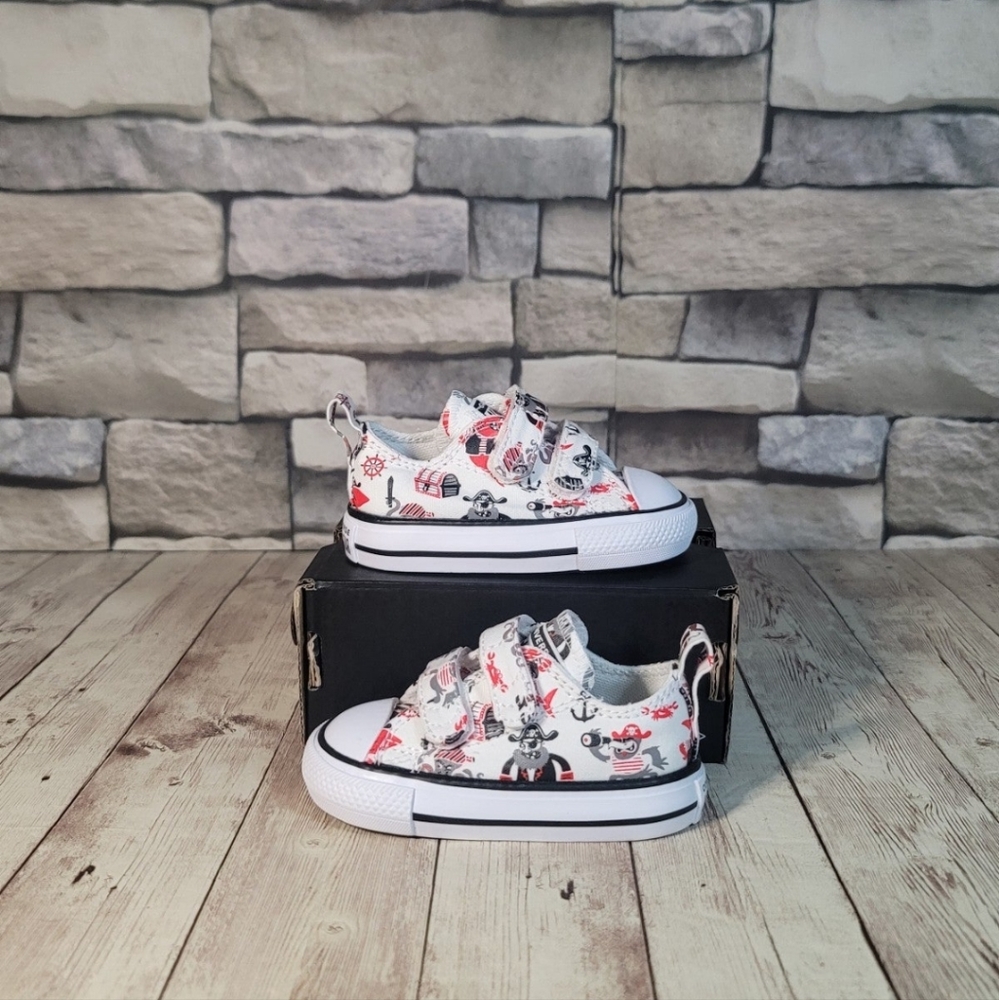 Converse CTAS Low White/Pirates